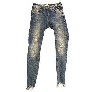 Mango Distressed Stretch Jeans Womens KIM Sz 6 Med Wash Skinny Mid Rise Zip EUC
